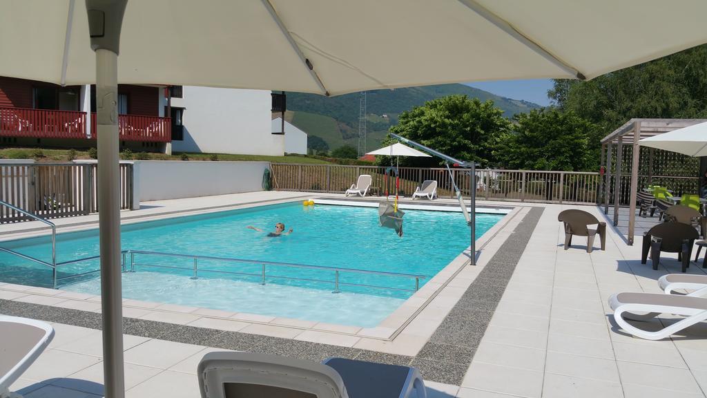 Vvf Pays Basque Saint-Etienne-De-Baigorry Hotel ภายนอก รูปภาพ