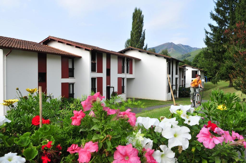 Vvf Pays Basque Saint-Etienne-De-Baigorry Hotel ภายนอก รูปภาพ